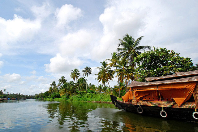Kerala Backwaters Guide